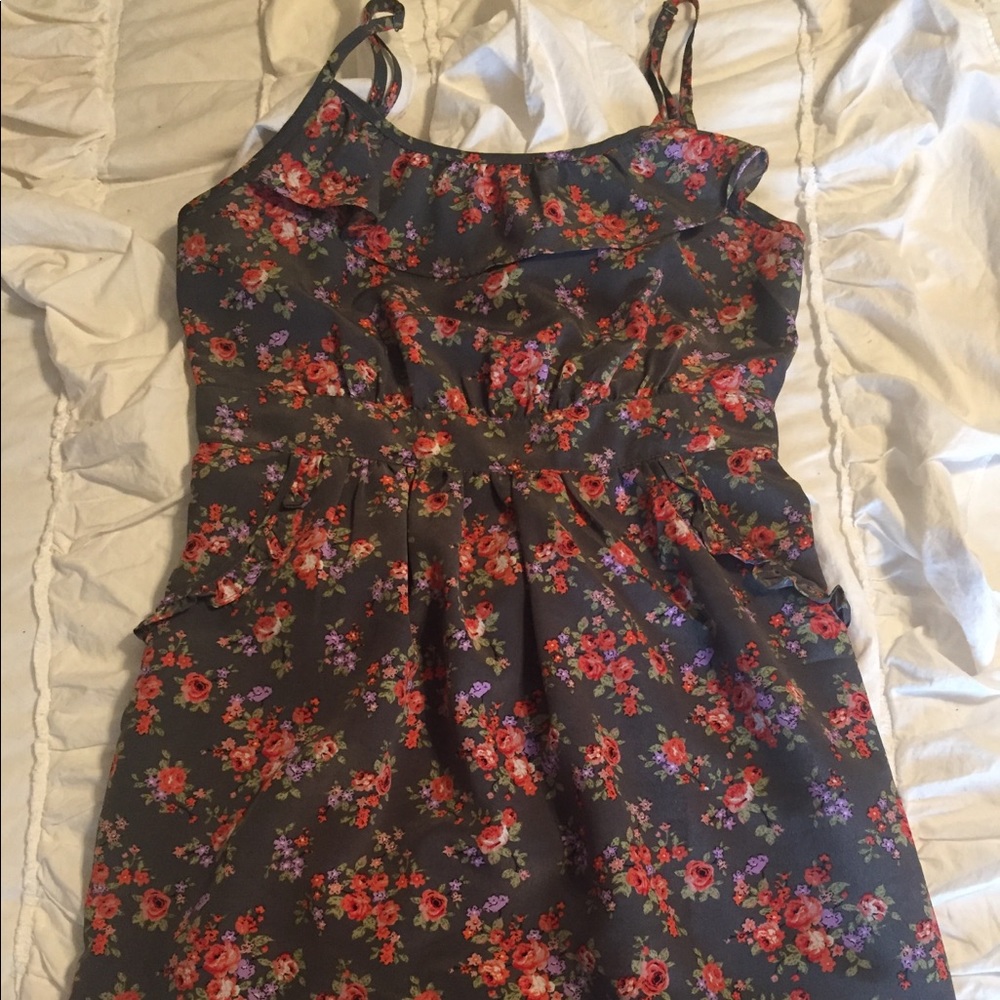 Forever 21 Floral Printed Dress with pockets
